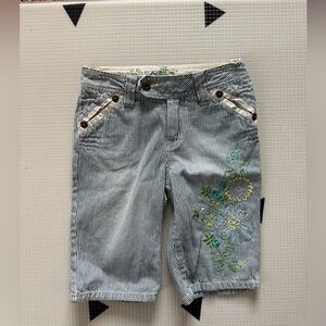 VINTAGE Guess|Big girl y2K pinstripe denim shorts with floral embroidery•••boho